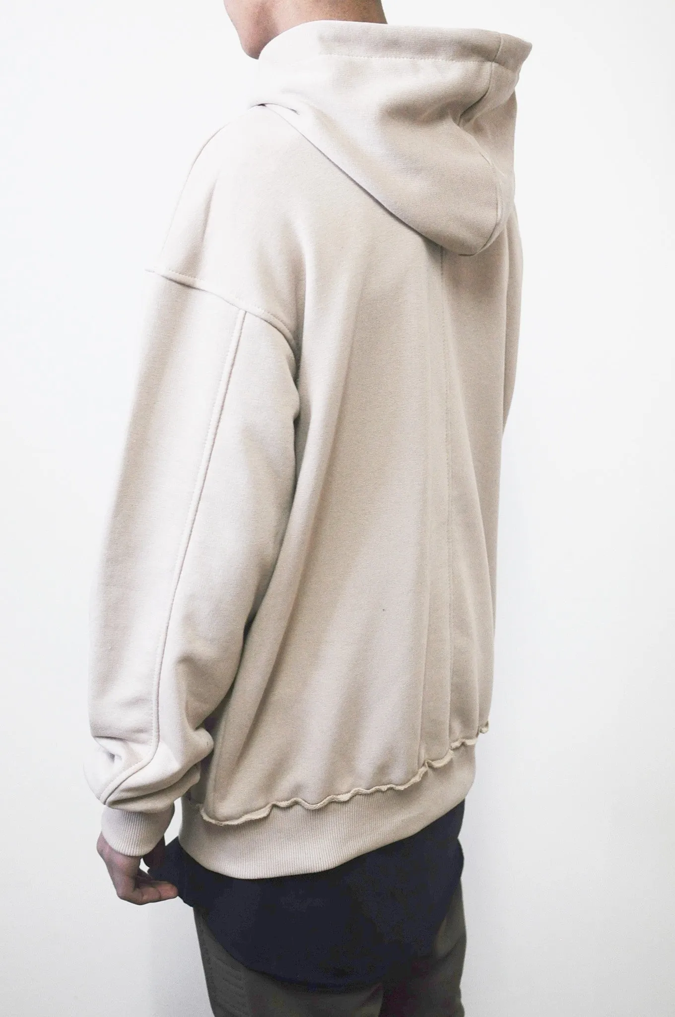 80 's Pullover Hoodie / Oversized Fit / Dropped Shoulder / Rear Neck Badge / Raw Edge Waistband-BB033