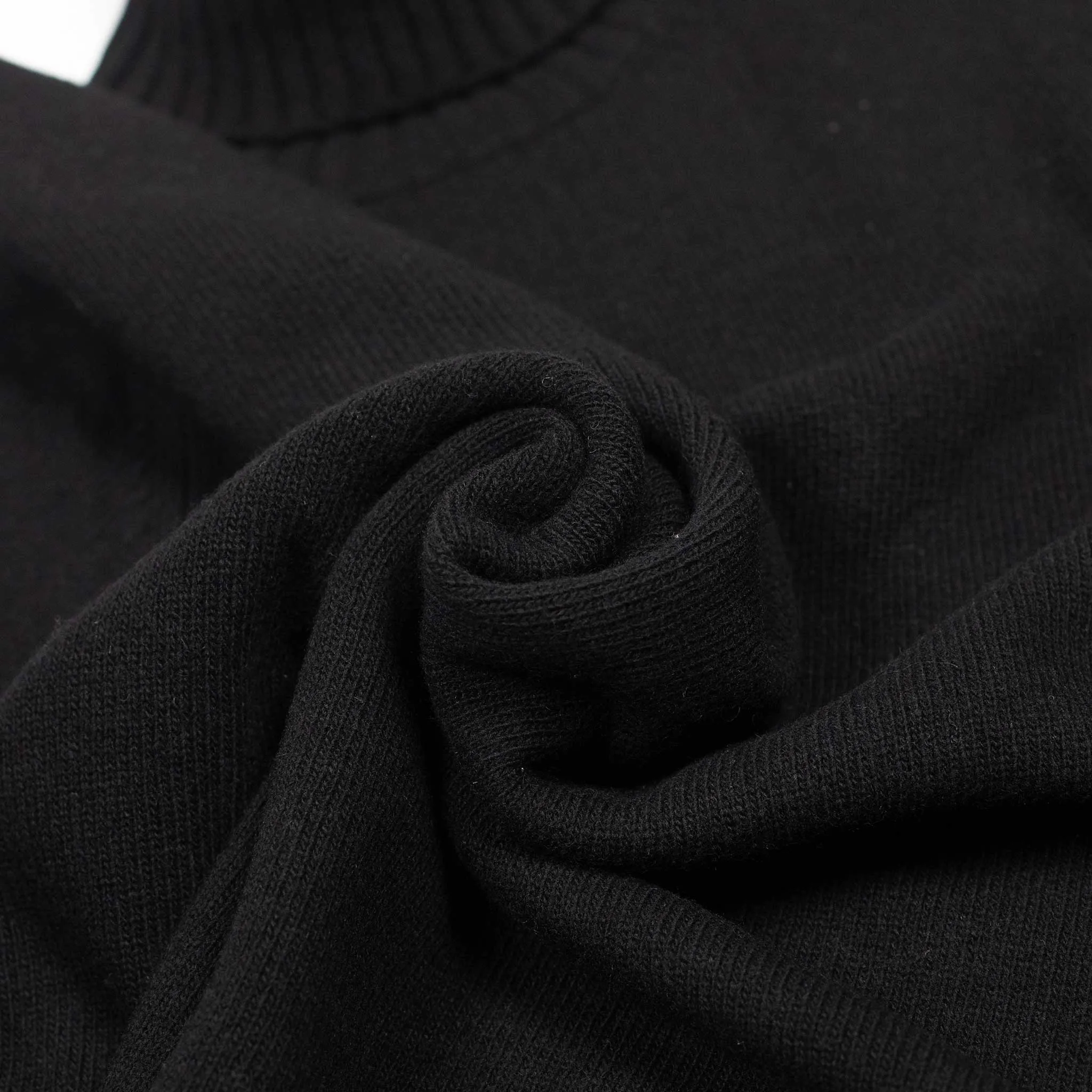 Aamintore turtleneck in Black fine knit wool