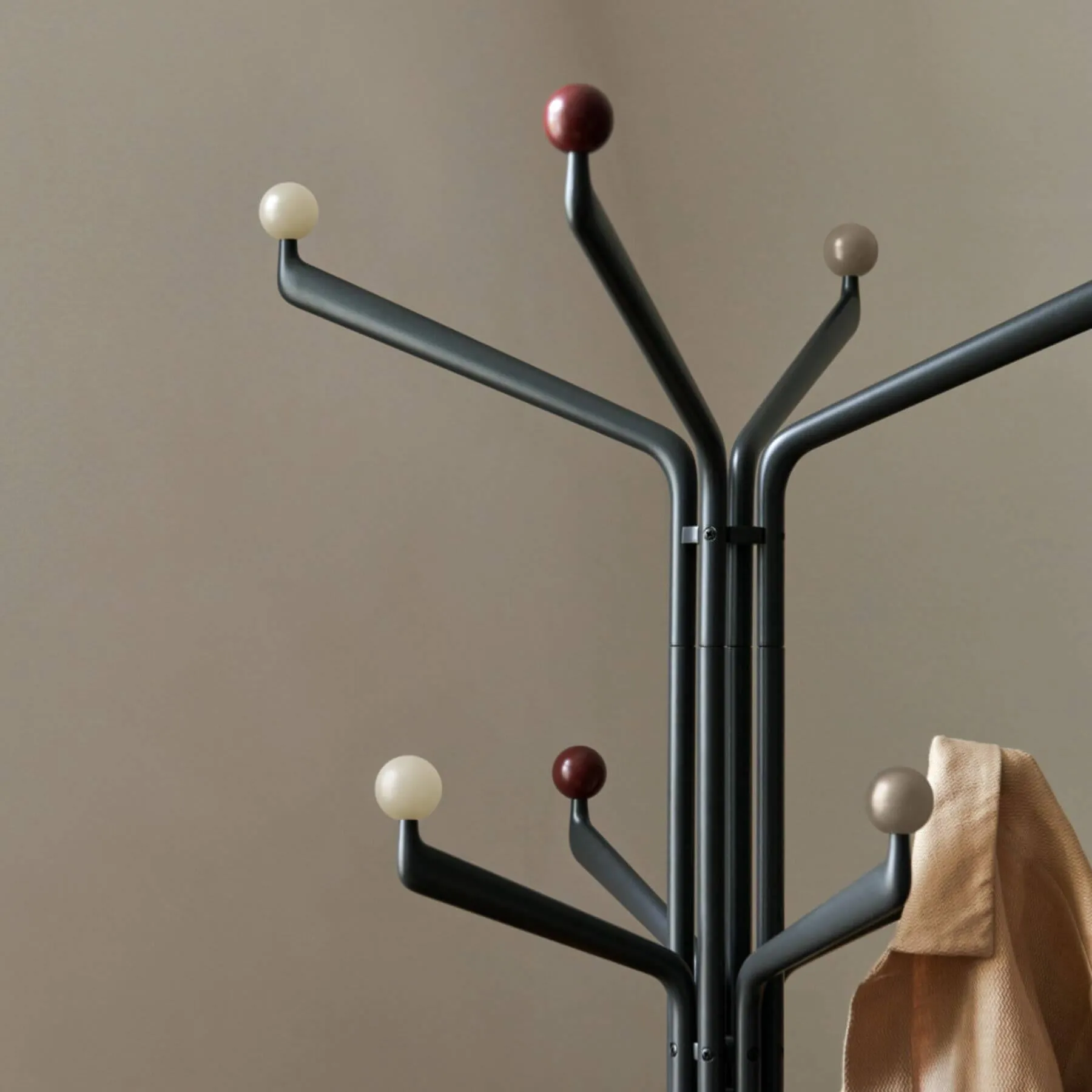 &Tradition SC77 Capture Coat Stand