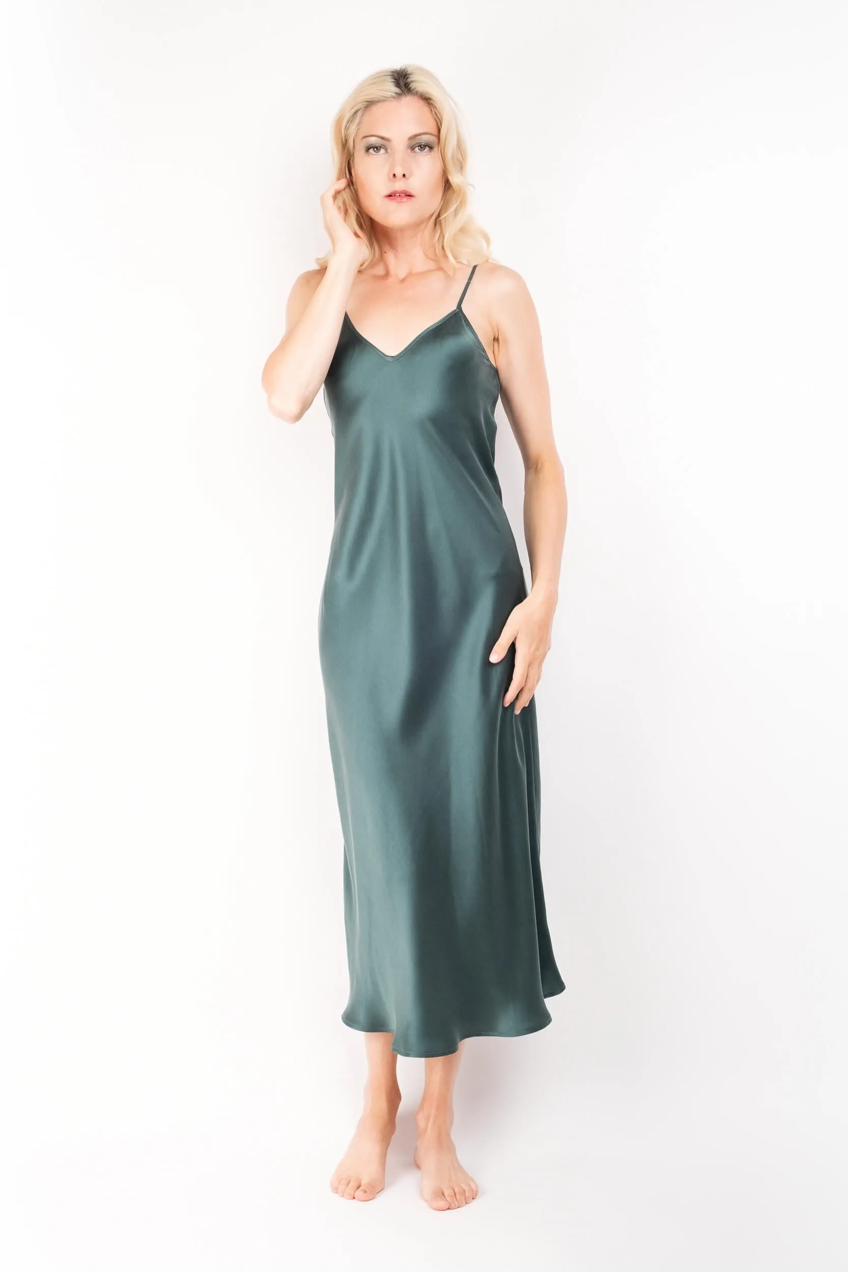 Bias-cut Vintage-Inspired Lightweight Silk Slip Dress - Emerald