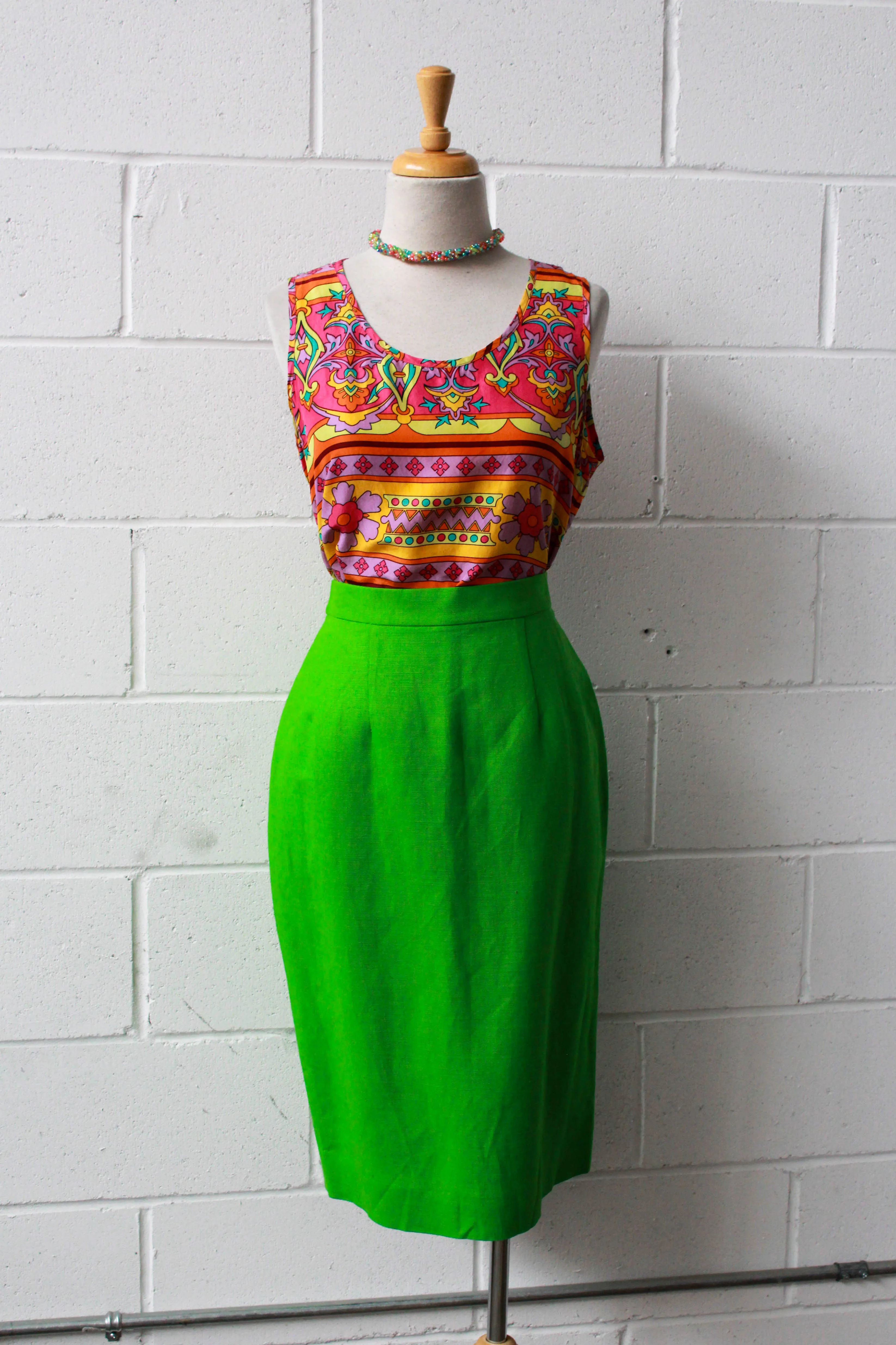 Bright Grass Green Pencil Skirt, Waist 28"