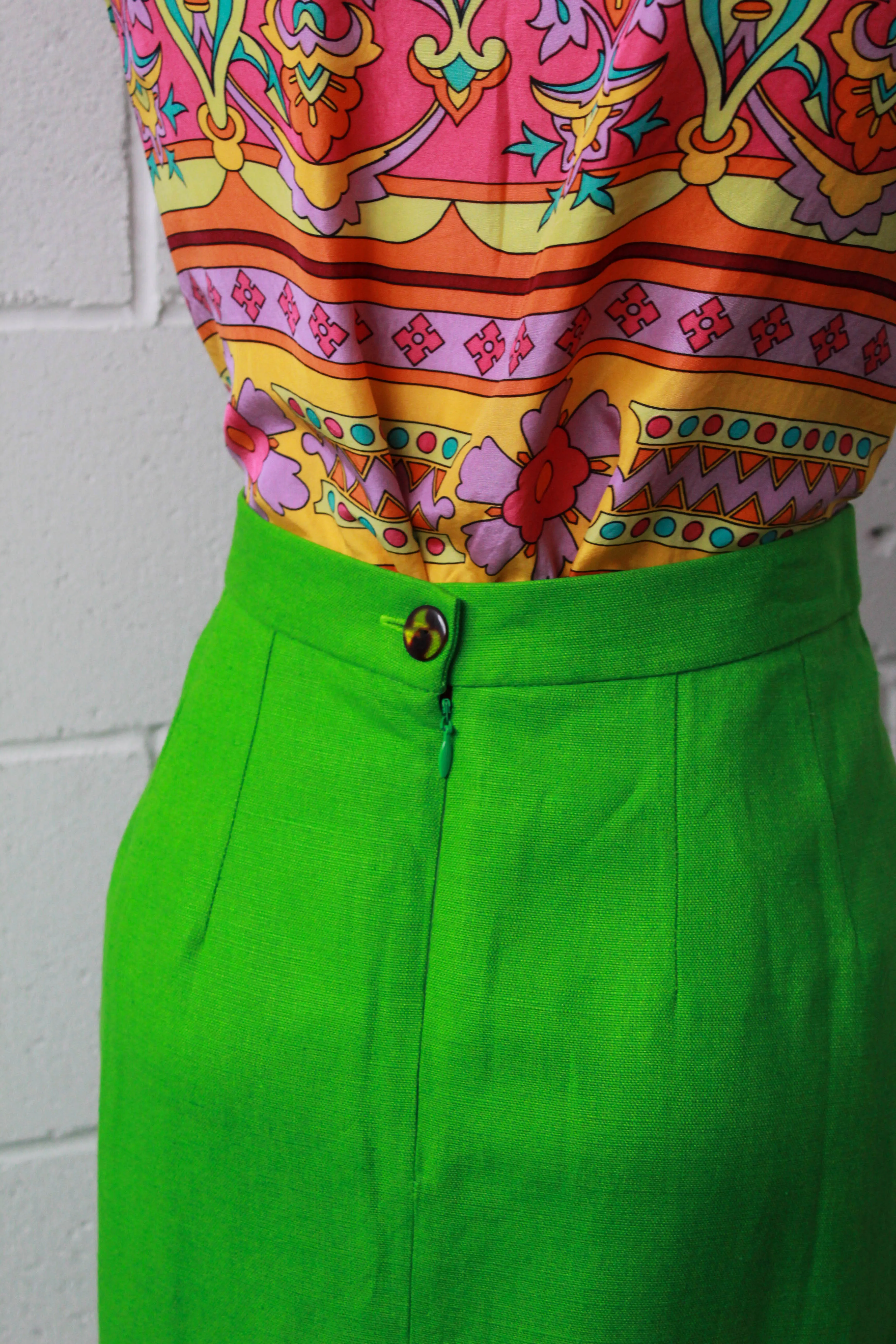 Bright Grass Green Pencil Skirt, Waist 28"