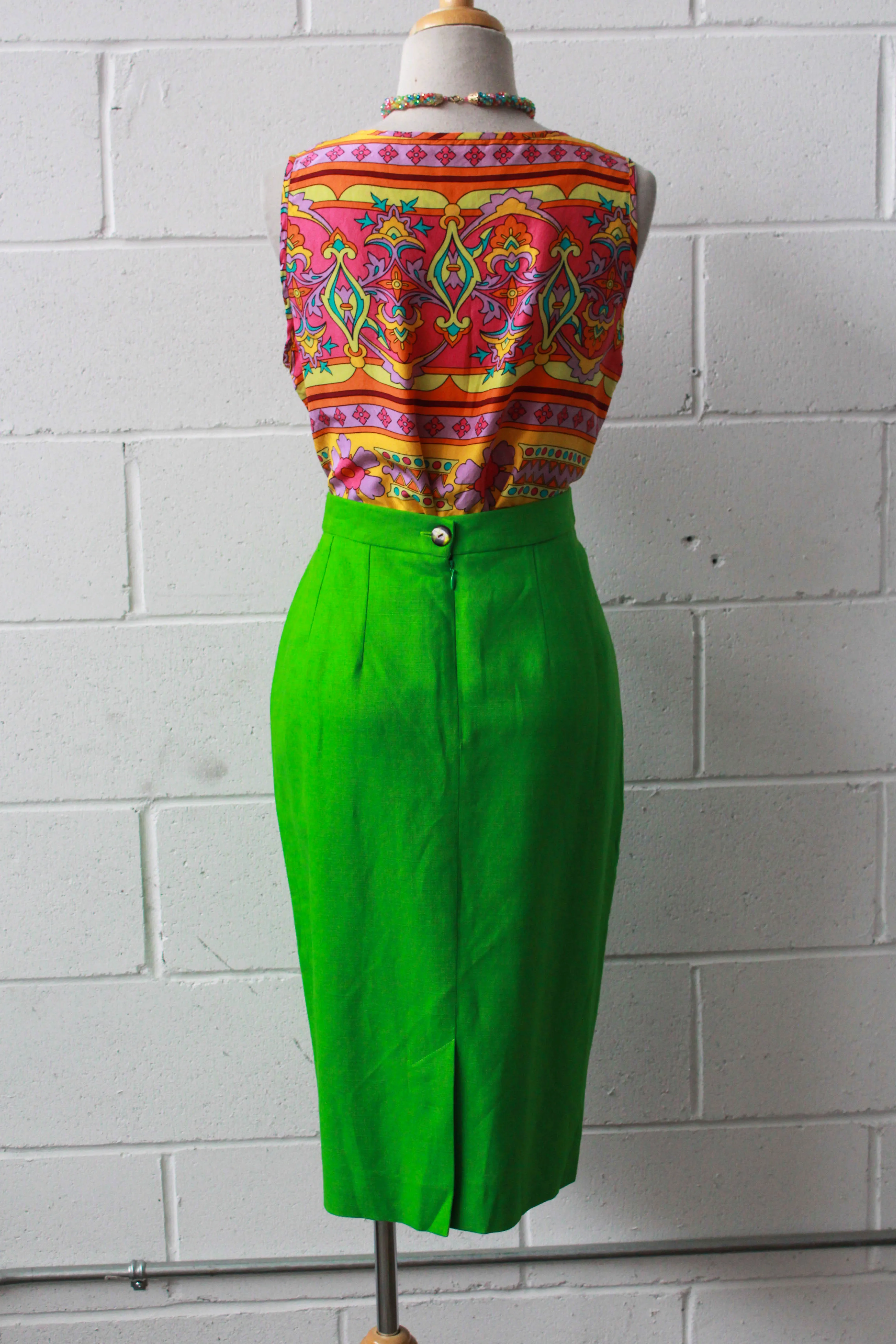 Bright Grass Green Pencil Skirt, Waist 28"