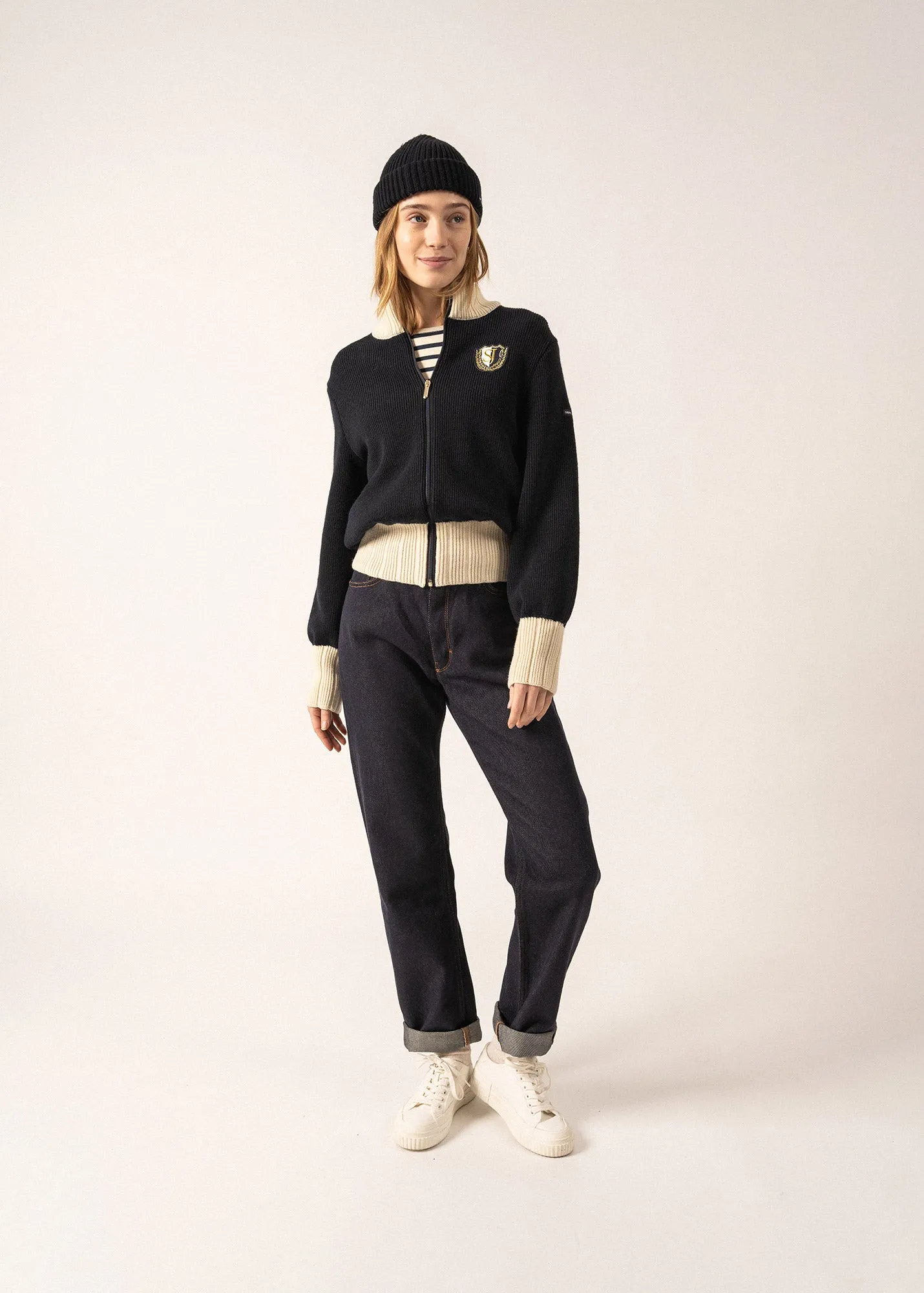 Campus Sports-inspired Cardigan - in wool, with high neck (NAVY/ECRU)