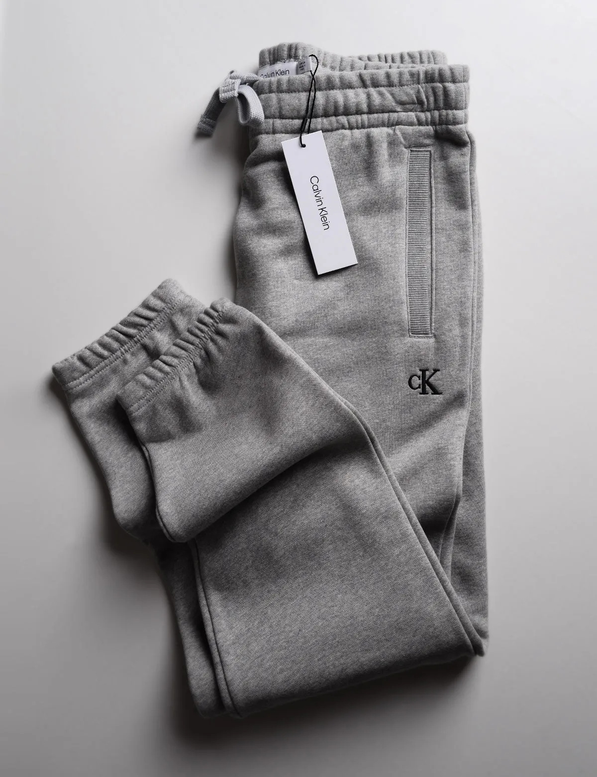 FINAL SALE: Archive Logo Fleece Jogger - Heroic Heather Gray