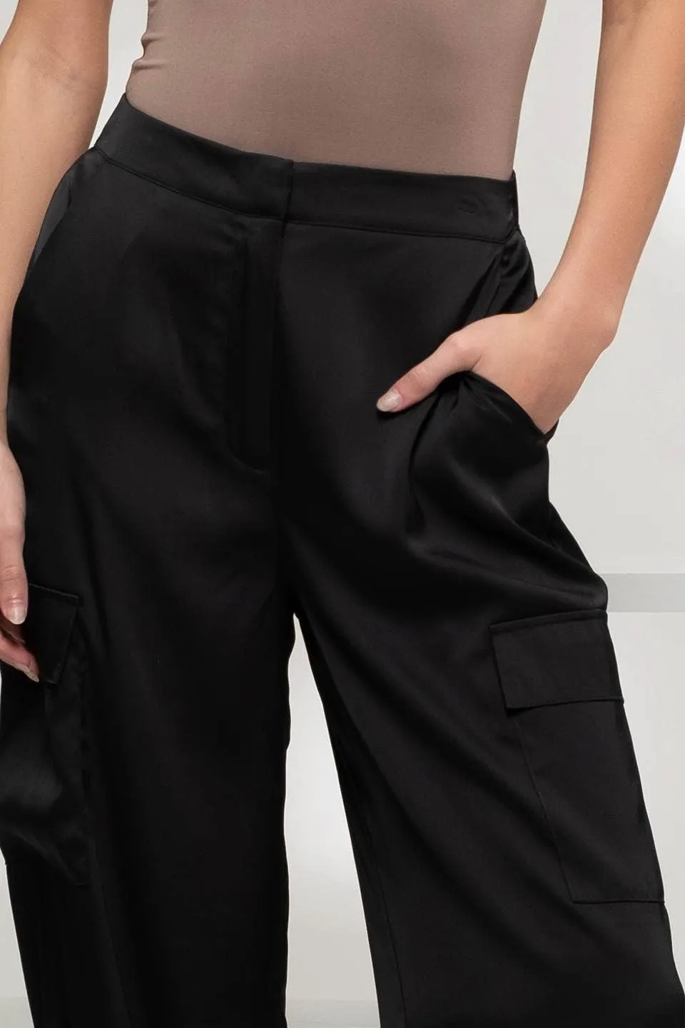 HIGH WAIST SATIN CARGO JOGGER PANTS