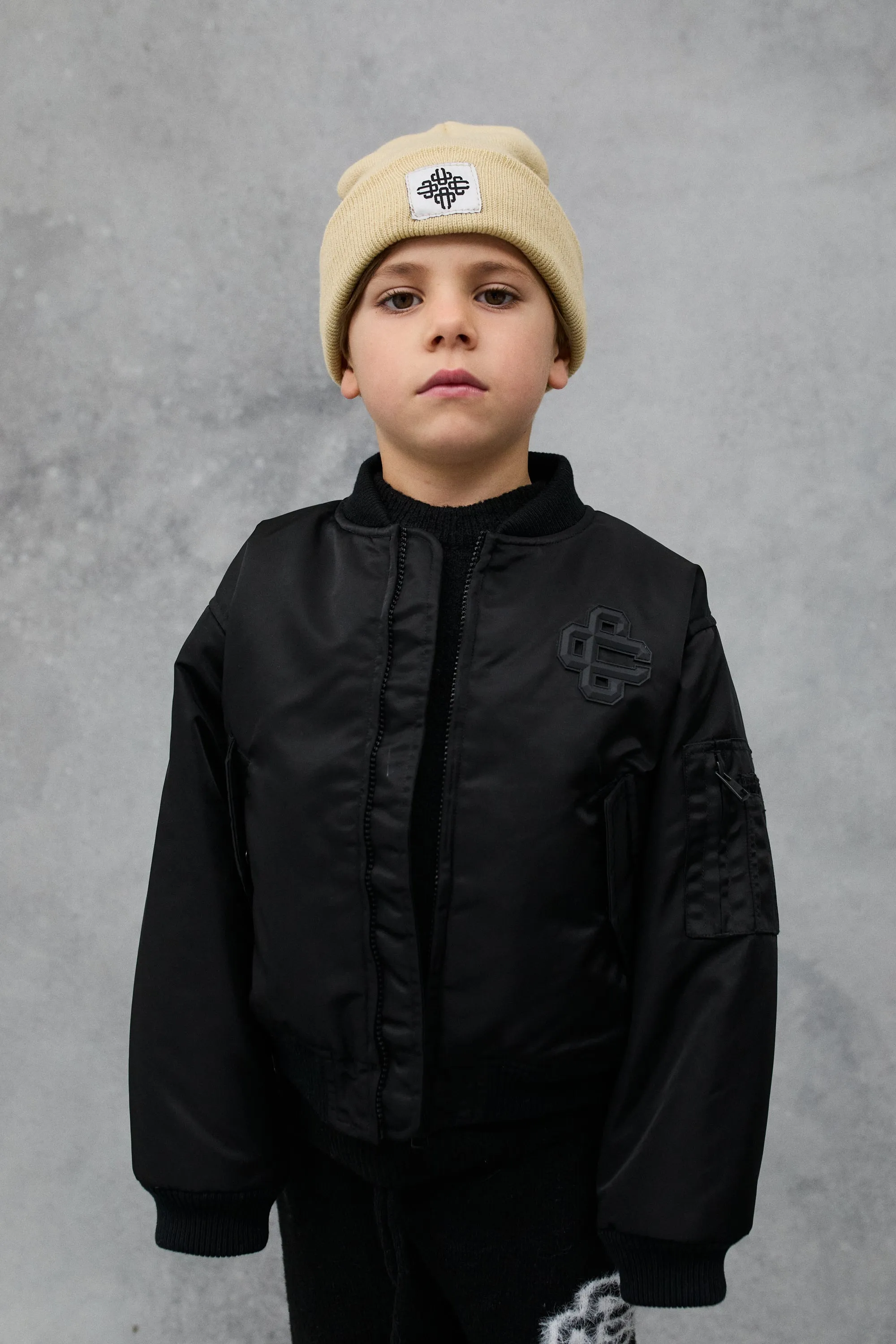 KIDS EMBLEM BOMBER JACKET - BLACK