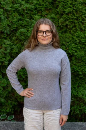 Ladies Cashmere Sweater: Turtleneck Silver