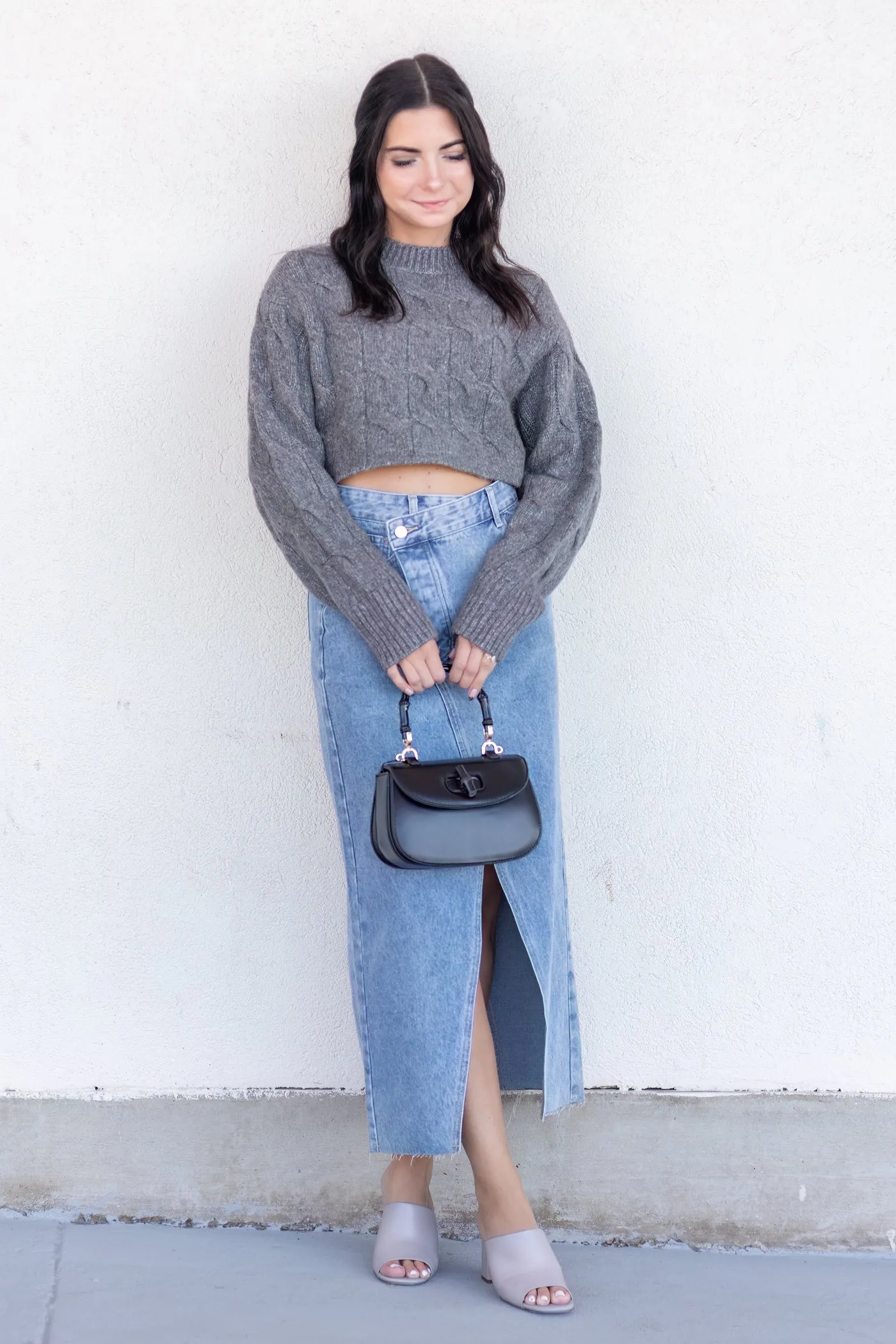 LOLA KNIT SWEATER