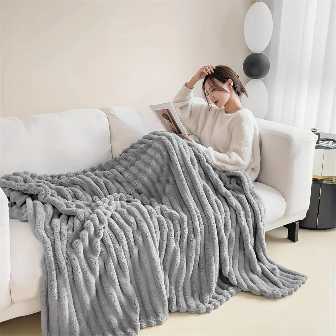 Luxurious French-Style Multipurpose Plush Blanket - 1pc Dual-Sided Soft Fleece Throw - Decorative Sofa Cover/Shawl for Home & Office Nap - Dry Clean Only, Polyester, Woven Weave, All-Season Use