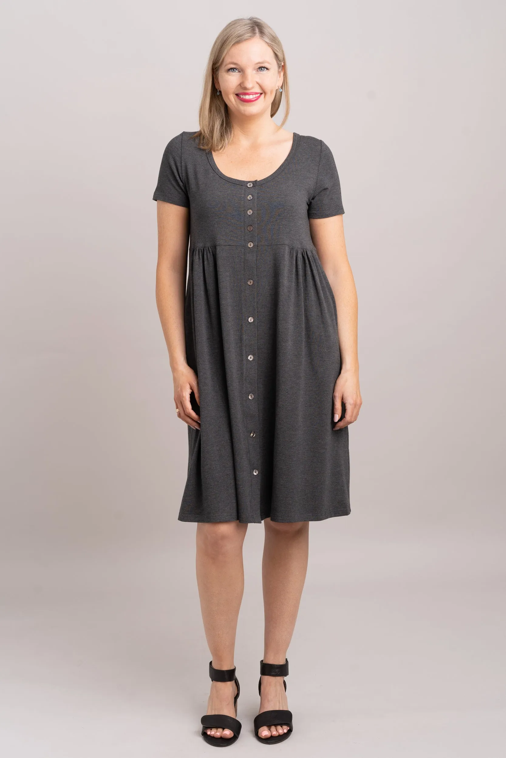 Nelly Short Sleeve Dress, Graphite, Bamboo