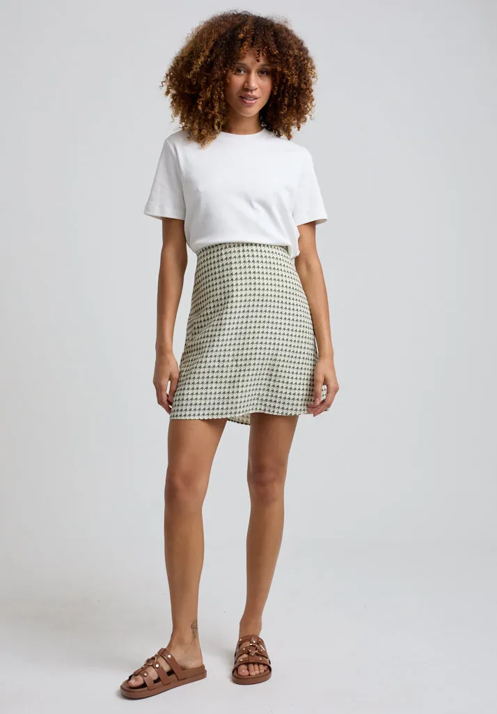 Sadie Flare Houndstooth Print Mini Skirt In Green