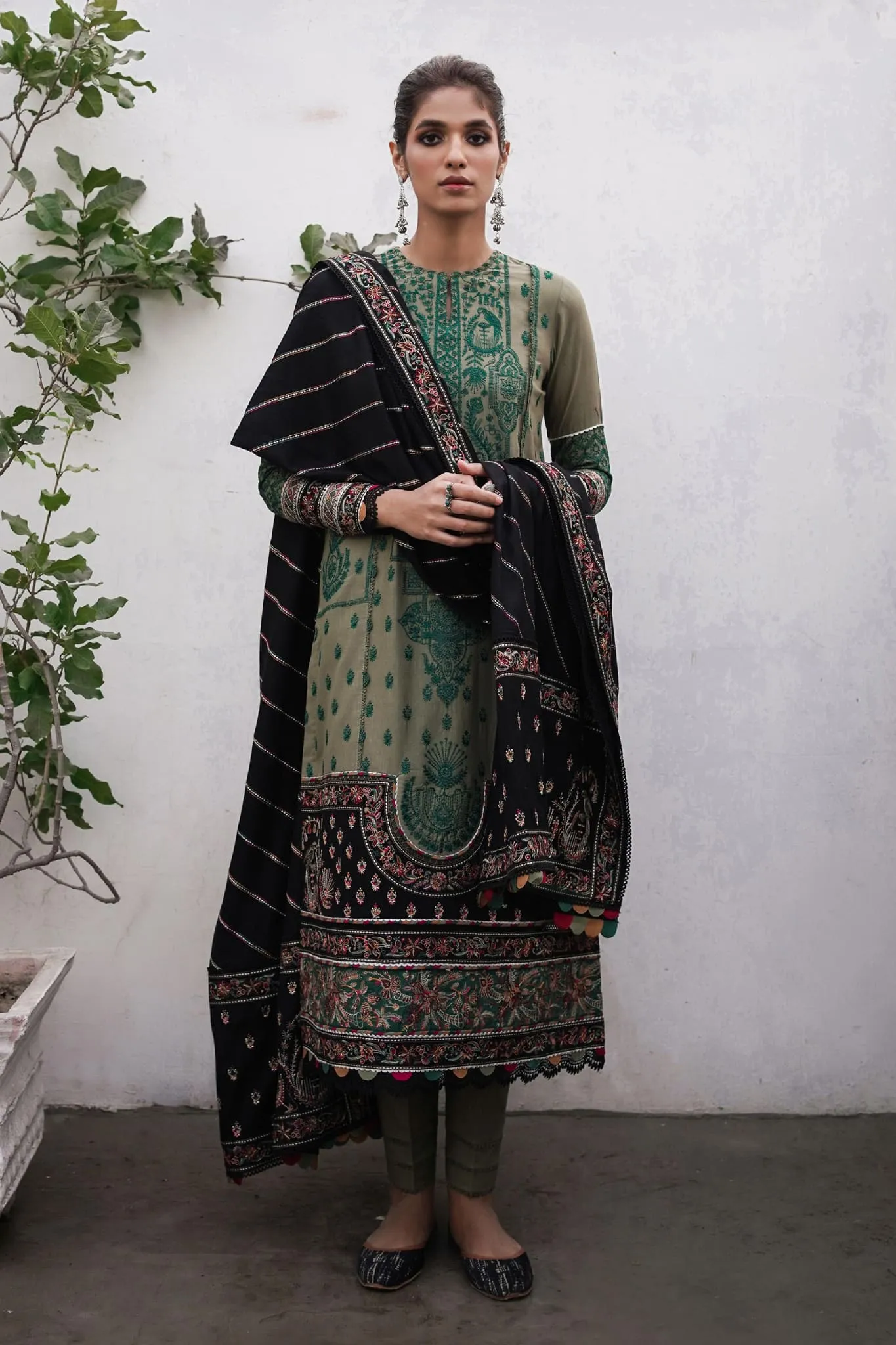 Shahtoosh by Jazmin Unstitched 3 Piece Luxury Winter Collection'2022-12-Raina