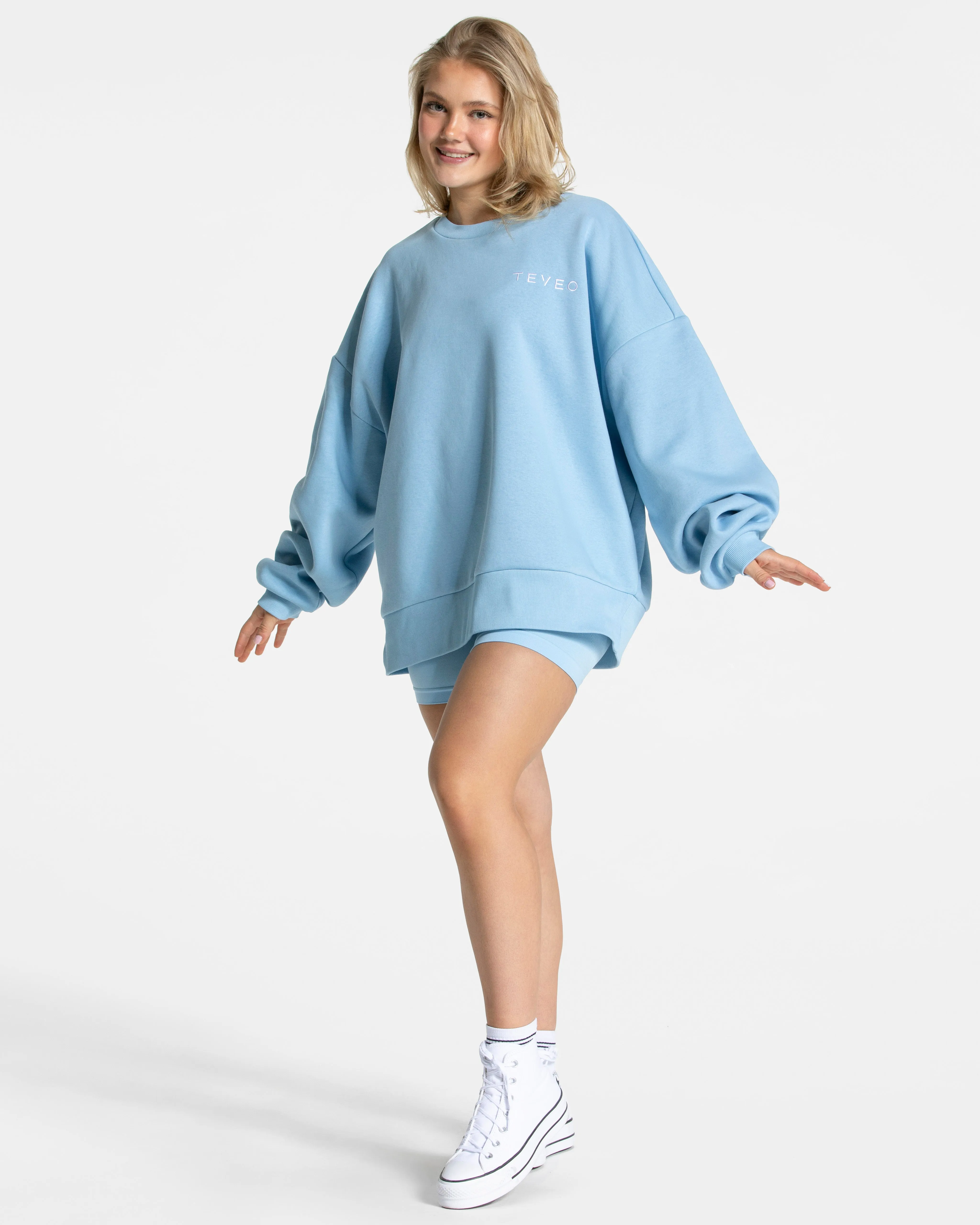 Signature Oversized Sweater "Ice Blue"